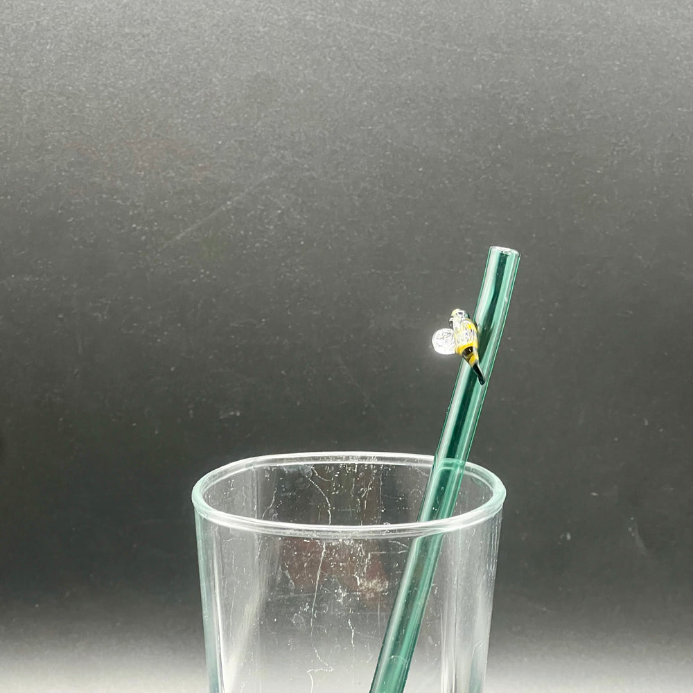 Add “Benny Bee” to ANY Surfside Sip (STRAW SOLD SEPARATELY!) Surfside Sips