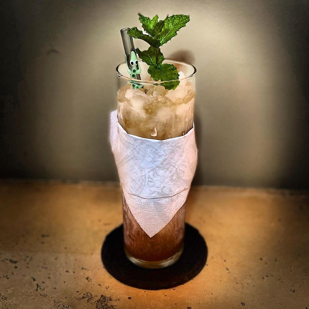 Add “Salila” the Salamander to any straw (straw sold separately) Surfside Sips