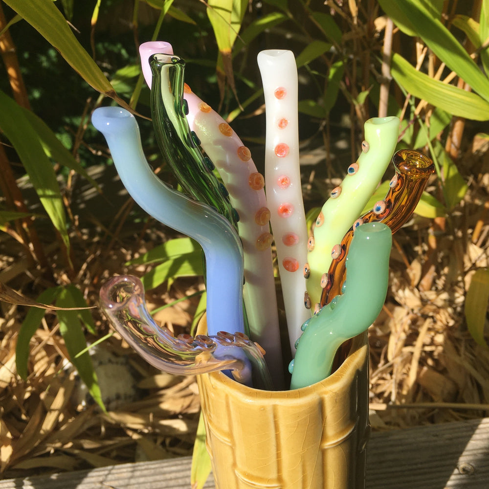 STRAWTHULU Surfside Sips