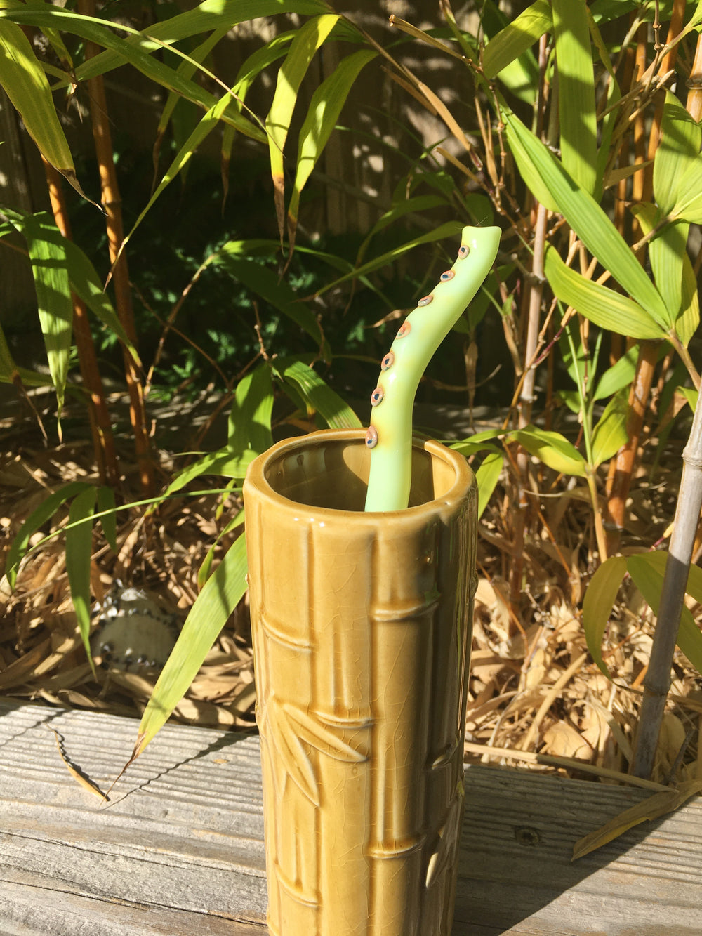 STRAWTHULU Surfside Sips