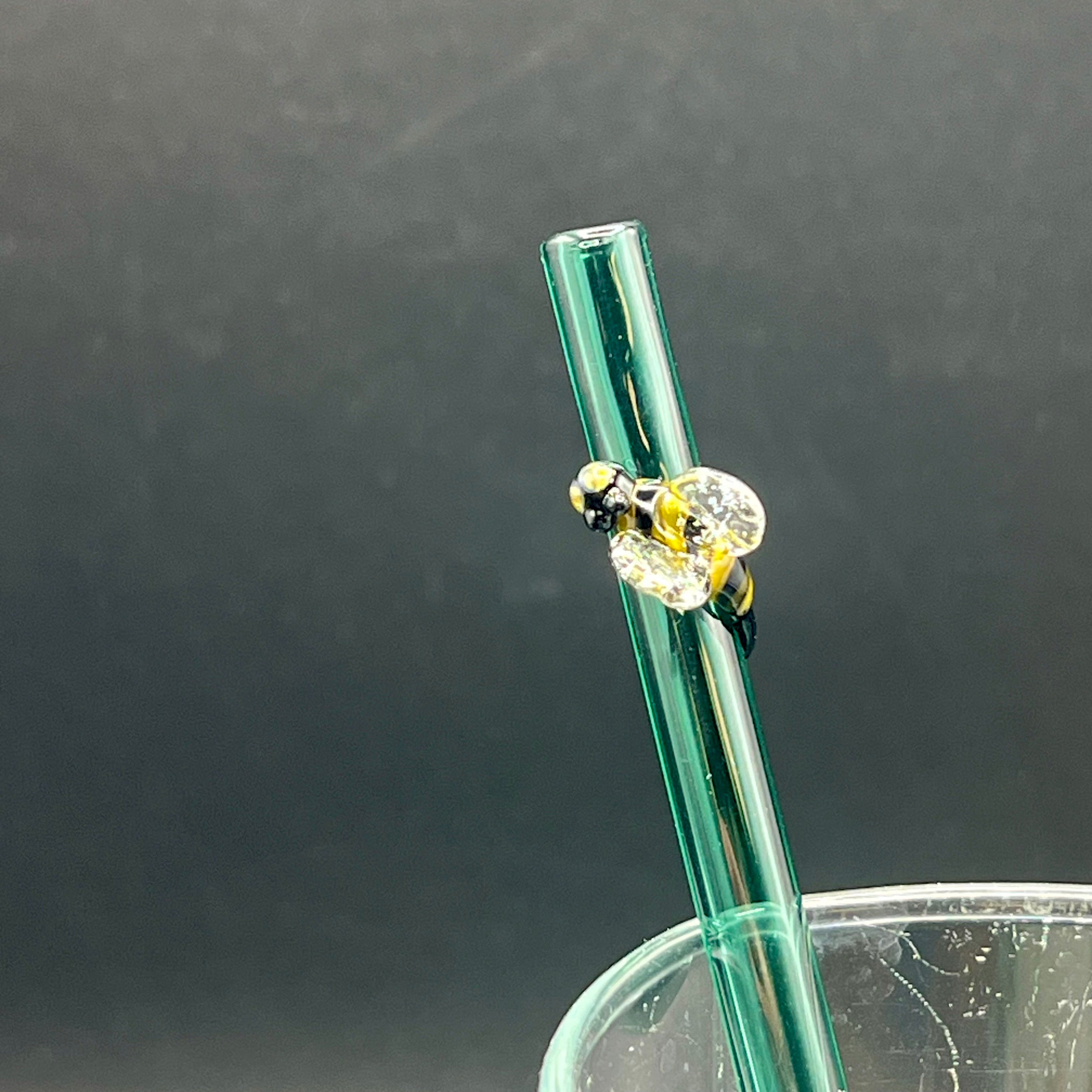Add “Benny Bee” to ANY Surfside Sip (STRAW SOLD SEPARATELY!) Surfside Sips