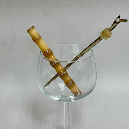 5” Realistic Bamboo Sip & Spiked Skull Pick